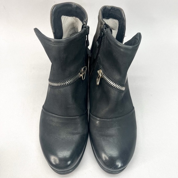 Miz Mooz Boots Womens 38/ 7 Wide Solace Cut Out Bootie Shoe Black Leather Zipper - Picture 3 of 15